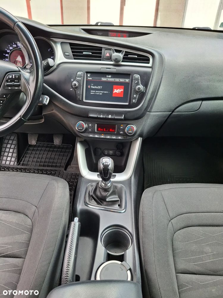 Kia Ceed 1.6 CRDi Smart - 23