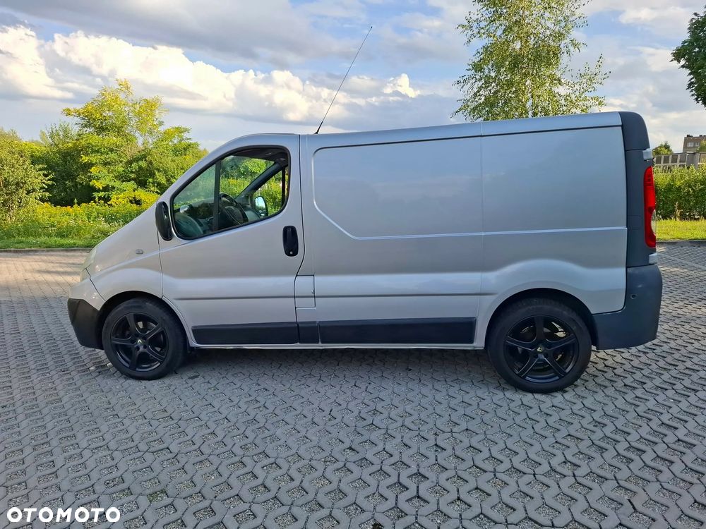 Renault Trafic - 12