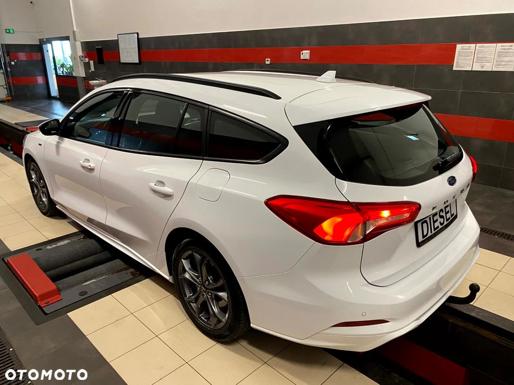 Ford Focus 2.0 EcoBlue ST-Line Business - 11