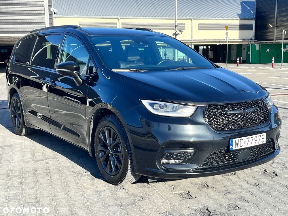 Chrysler Pacifica - 15