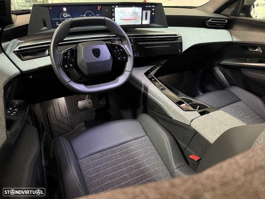 Peugeot 5008 1.2 Hybrid Allure Pack e-DCS6 - 23