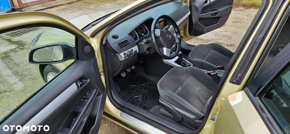 Opel Astra III 2.0 T Sport - 4