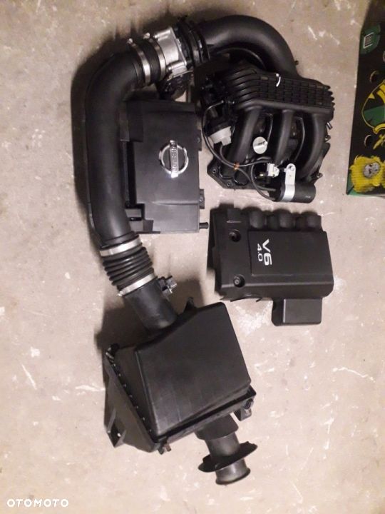 Nissan Frontier 4.0 obudowa filtra powietrza