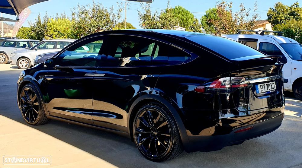 Tesla Model X Long Range - 11