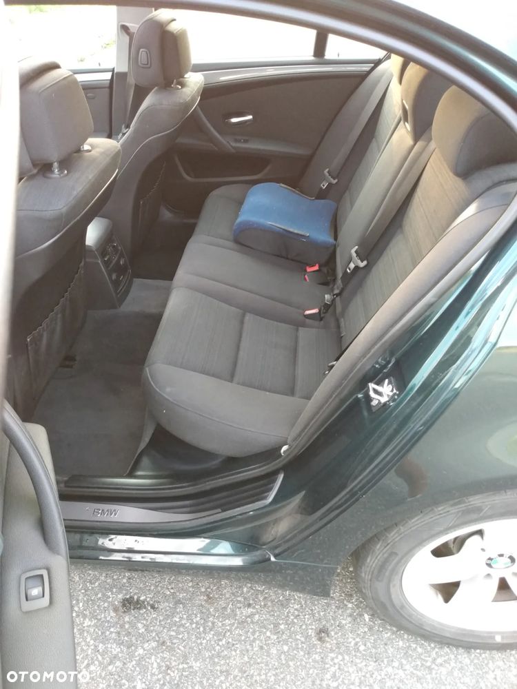 BMW Seria 5 523i - 11