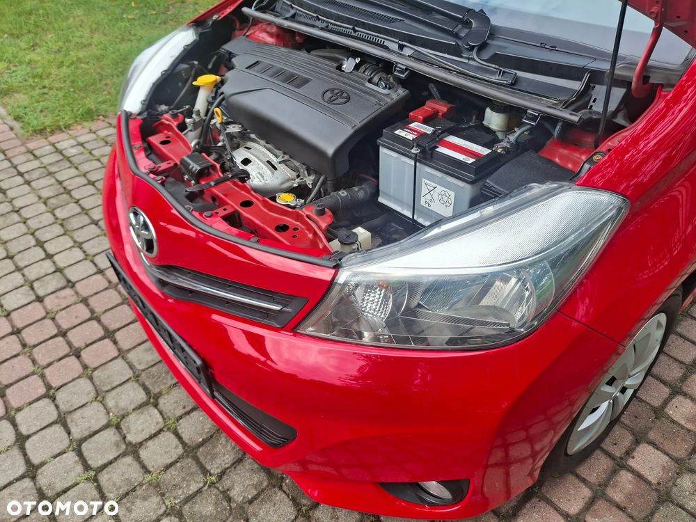 Toyota Yaris 1.33 Selection Platinum - 10