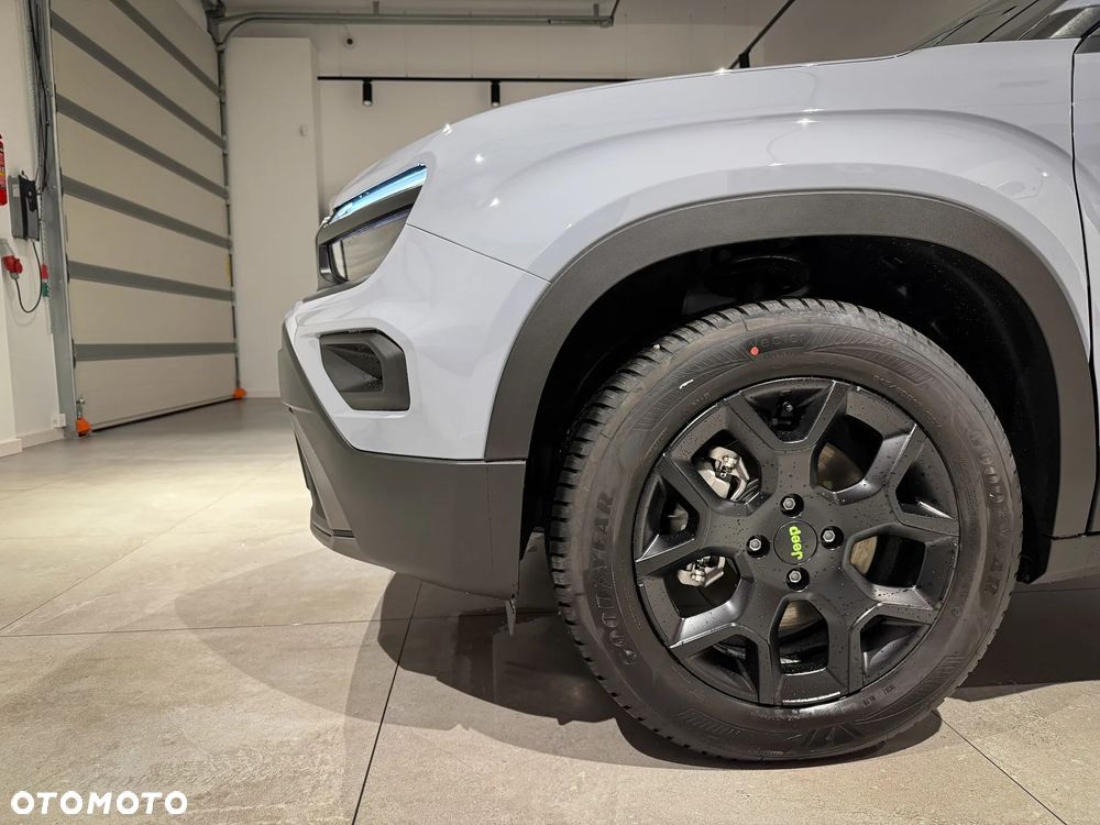 Jeep Avenger 1.2 T3 mHEV Upland 4xe eDCT6 - 16