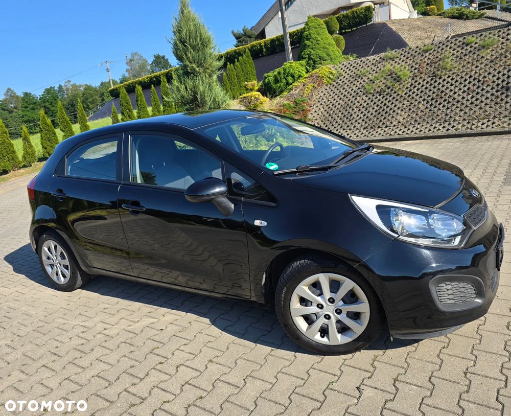 Kia Rio 1.4 L - 3