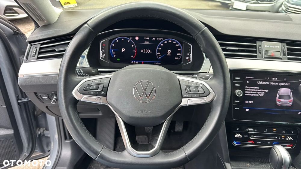 Volkswagen Passat - 18