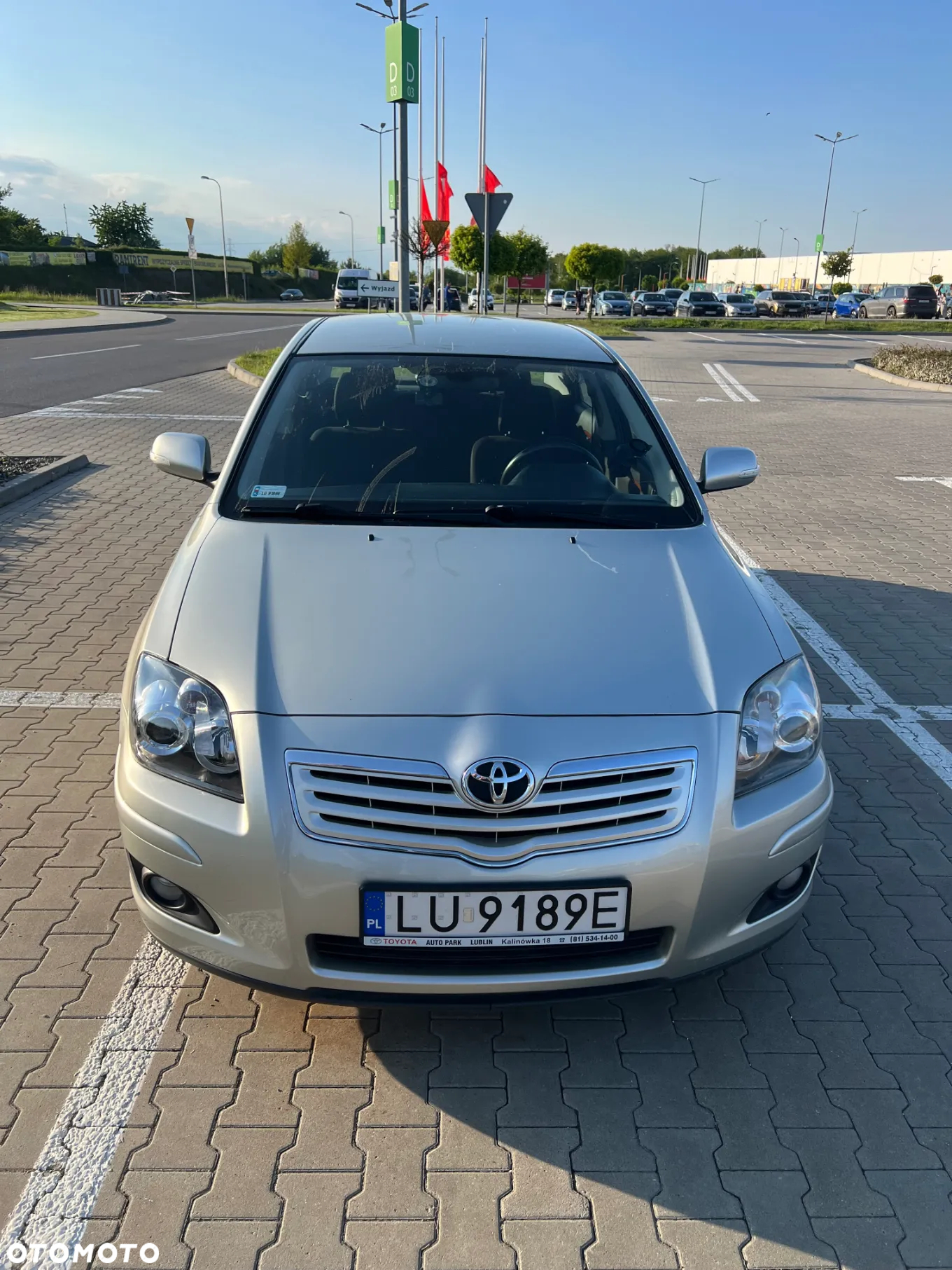 Toyota Avensis 1.8 VVT-i Sol - 3