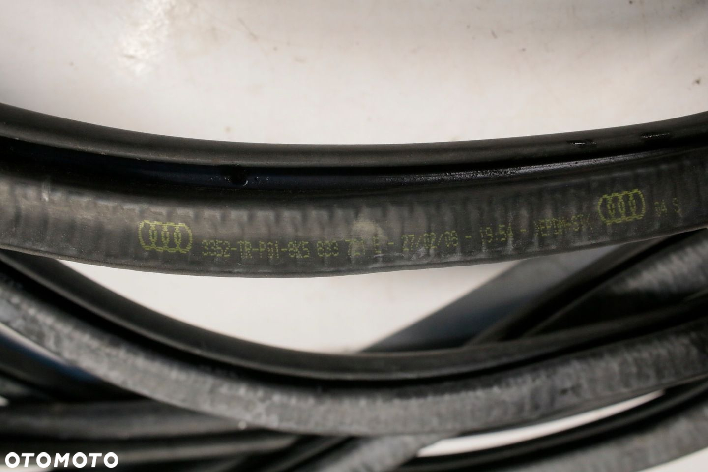 uszczelka drzwi przód tył Audi A4 B8 - 7