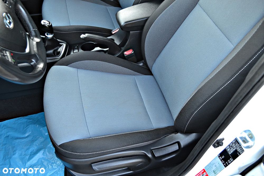 Hyundai i20 1.2 YES Gold - 26