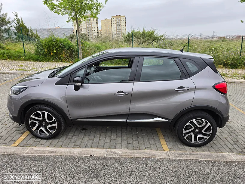 Renault Captur 0.9 TCE Exclusive - 3