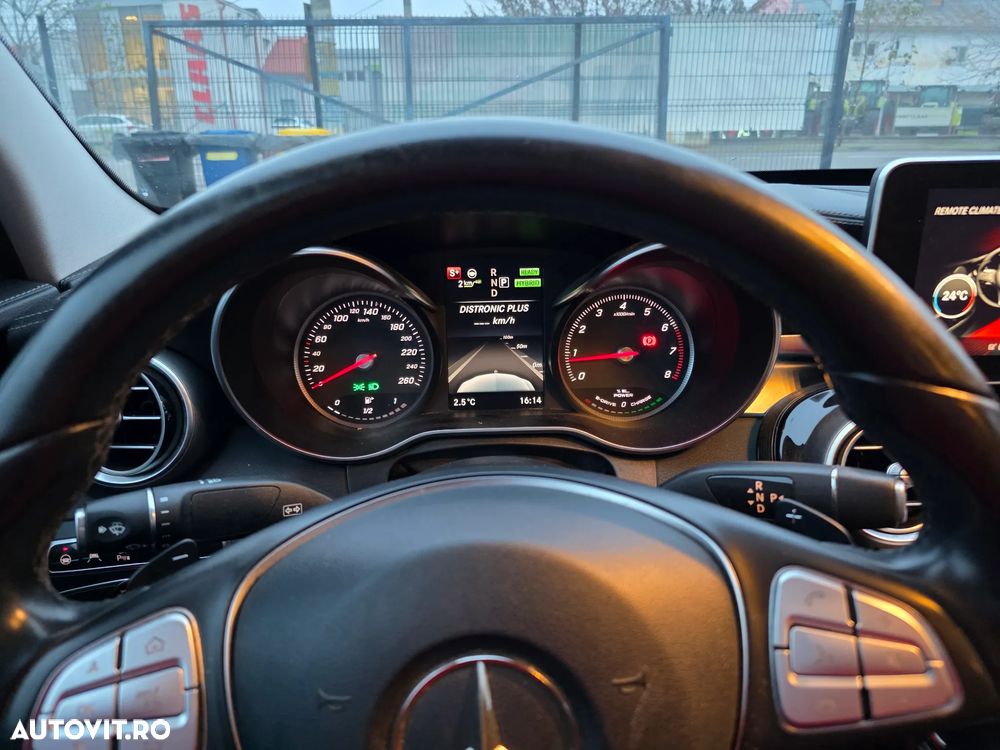 Mercedes-Benz C - 11