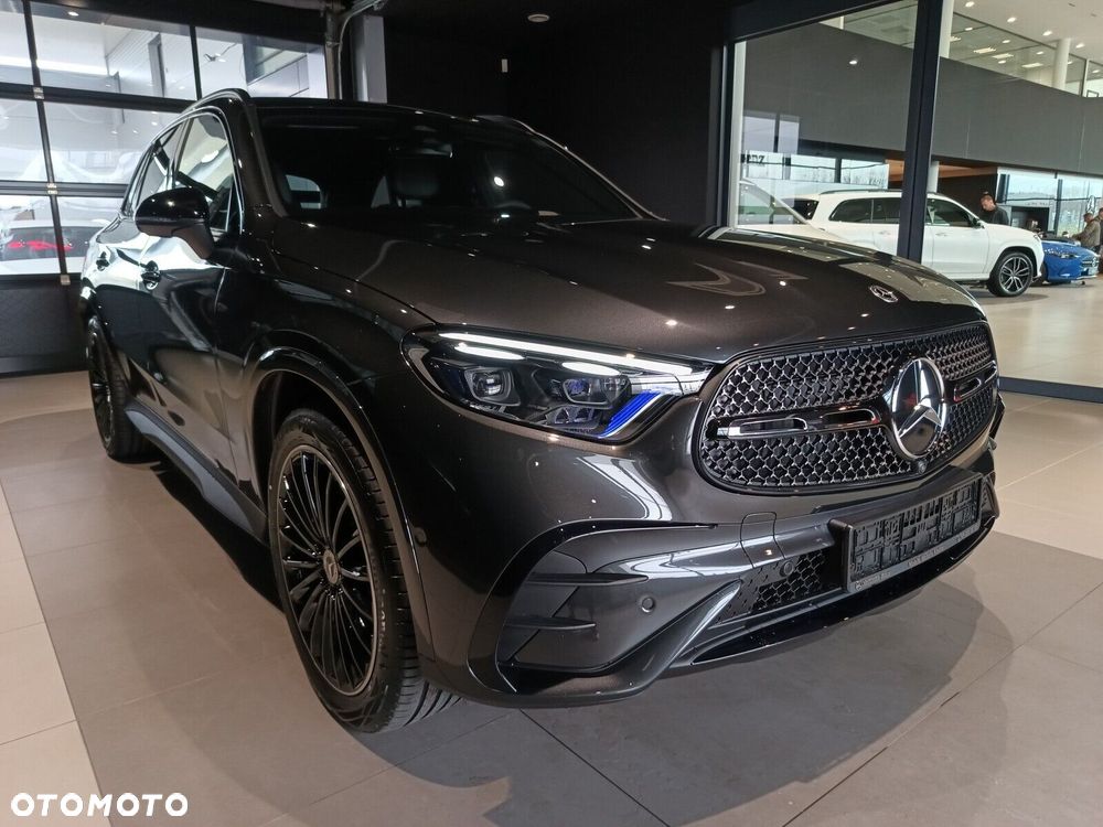Mercedes-Benz GLC - 4