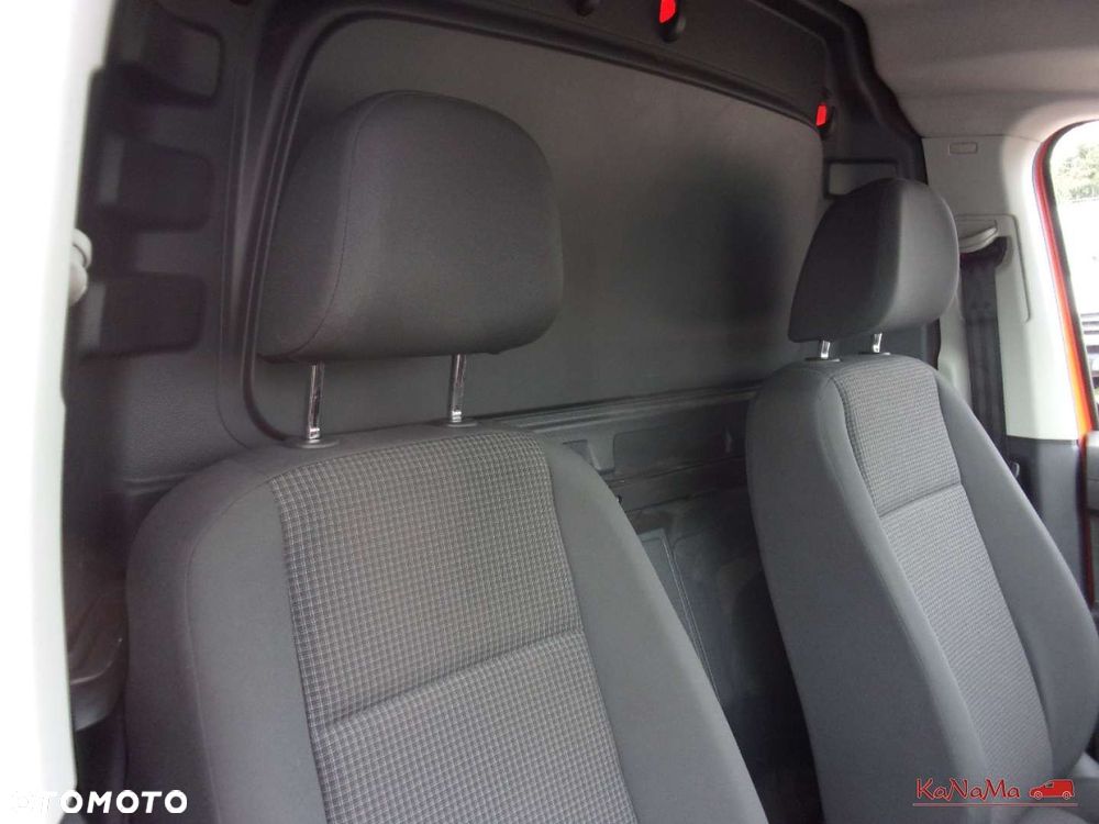 Volkswagen Caddy - 12