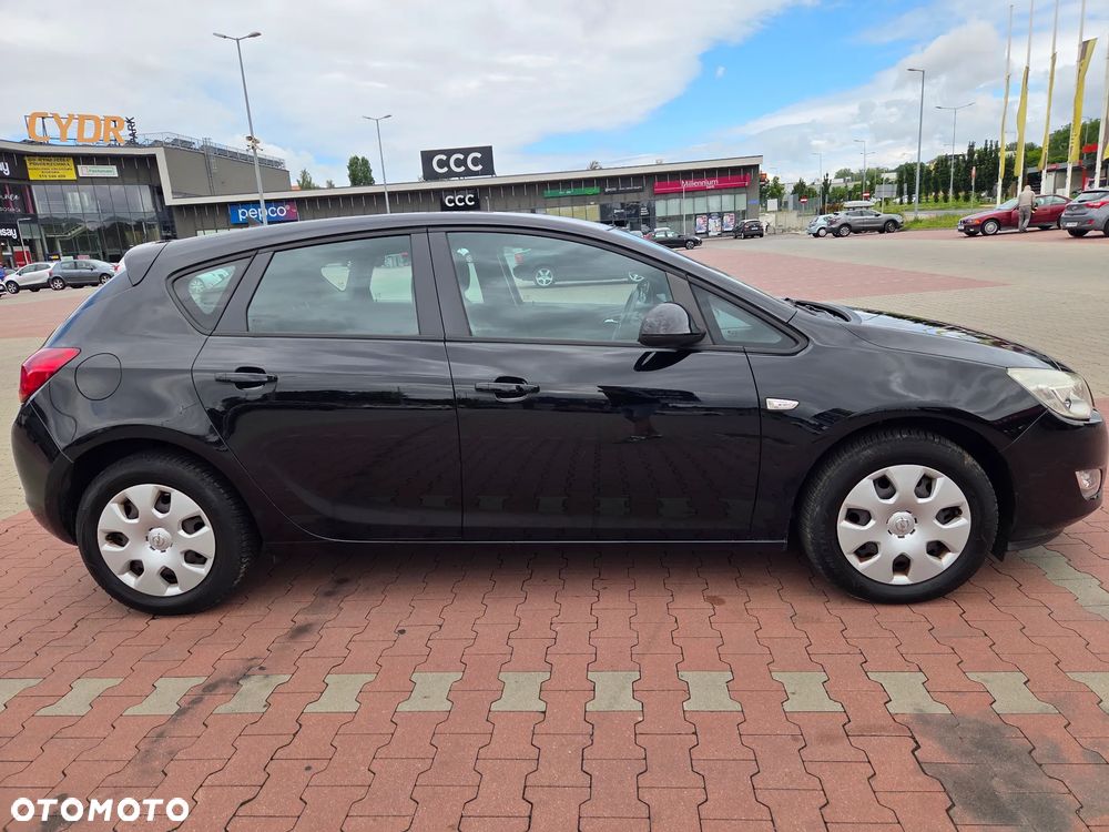 Opel Astra 1.4 Turbo Exklusiv - 5