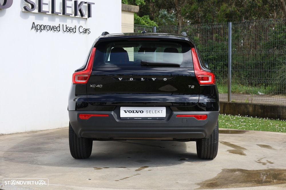 Volvo XC 40 1.5 T2 Momentum Core - 3