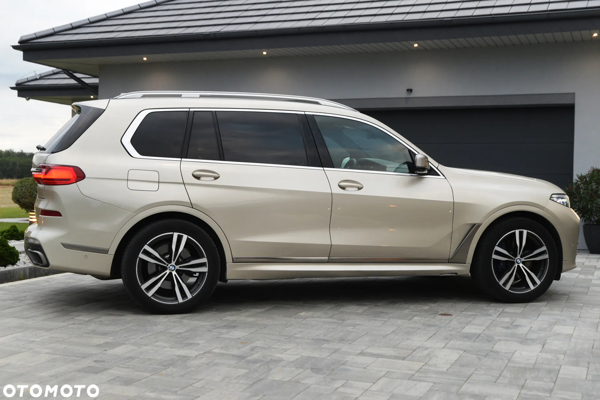 BMW X7 M50d sport - 28