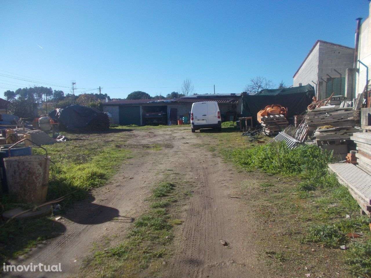 Chaves Terreno Construção 900 m2 Armazém 90 m2 - Grande imagem: 2/13