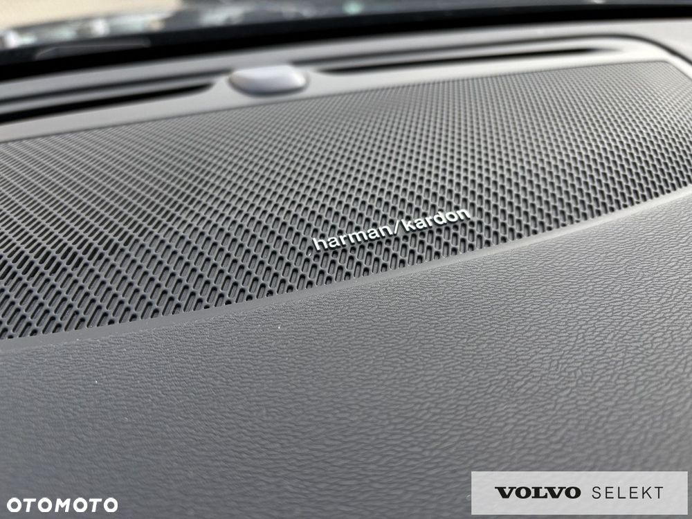 Volvo V60 Cross Country - 19