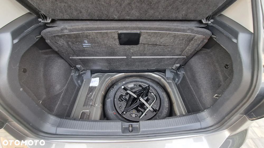 Volkswagen T-Cross - 19