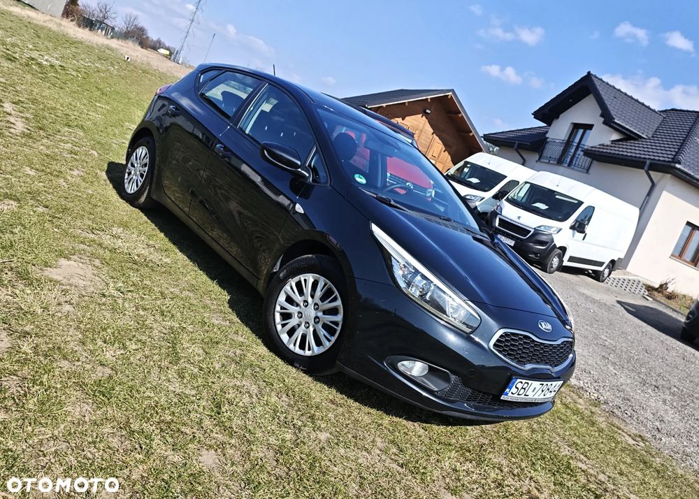 Kia Ceed 1.4 CVVT Attract - 1