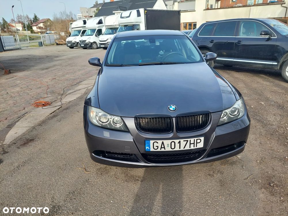 BMW Seria 3 320i - 7