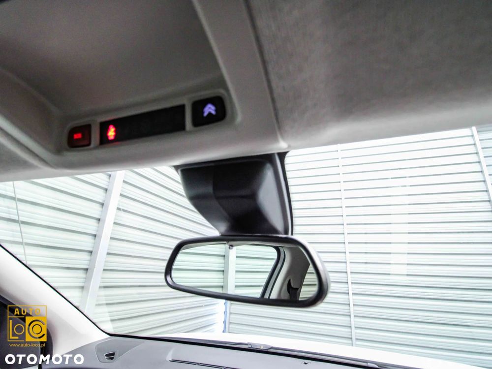 Citroën C4 Cactus 1.2 PureTech Shine S&S - 32