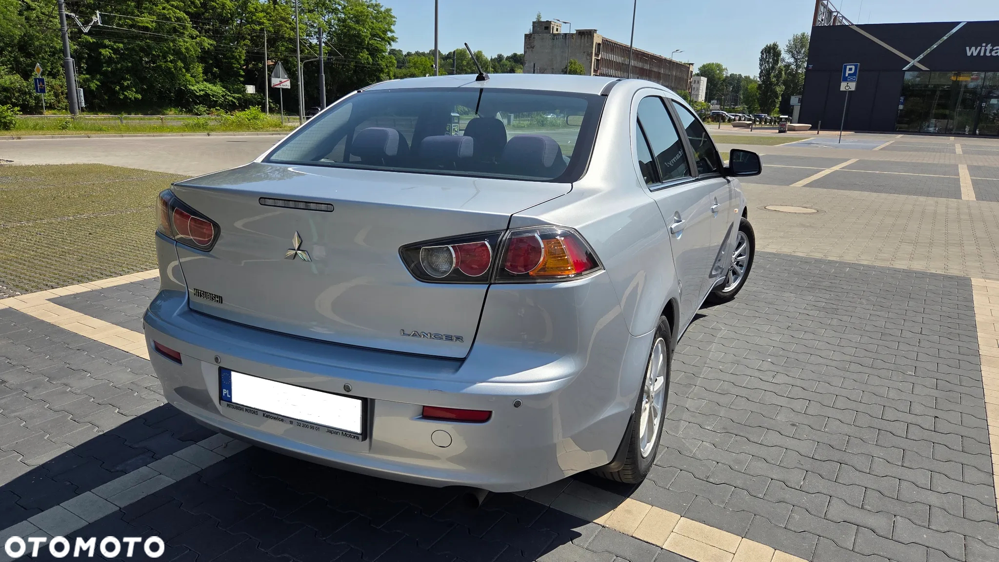 Mitsubishi Lancer 1.6 Inform - 4
