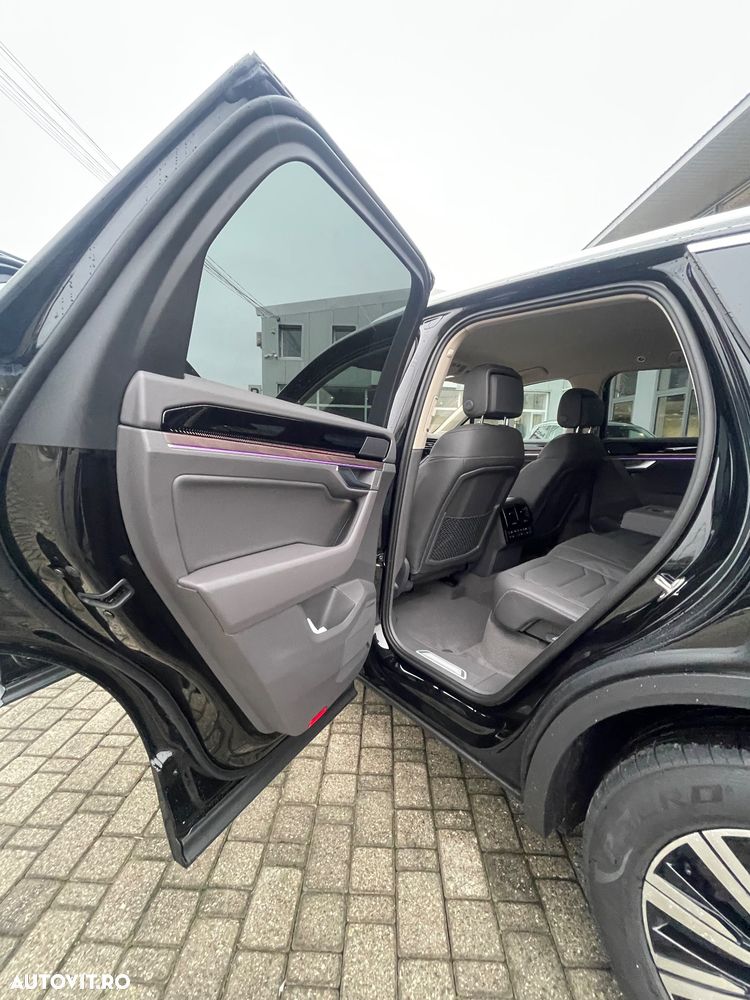 Volkswagen Touareg V6 TDI 4MOTION Elegance - 23