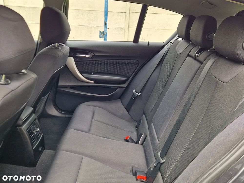 BMW Seria 1 116d EfficientDynamics - 16