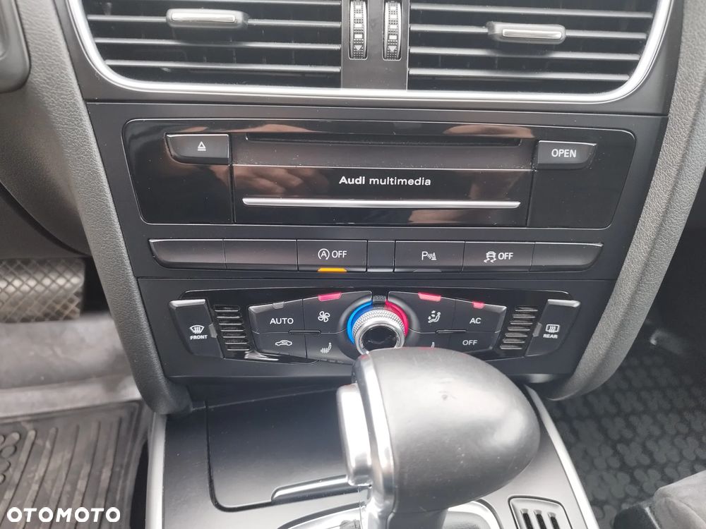 Audi A4 Avant 2.0 TDI DPF quattro S tronic S line Sportpaket - 35