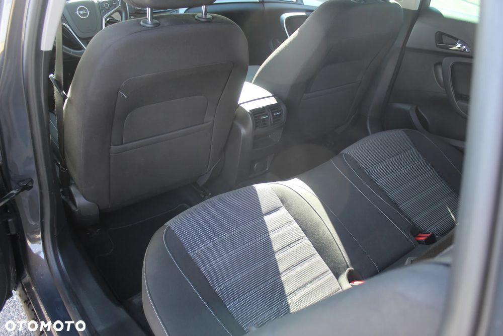 Opel Insignia - 22