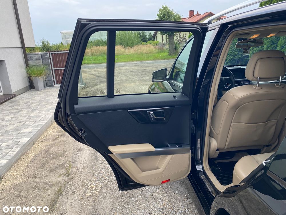 Mercedes-Benz GLK 250 CDI DPF 4Matic BlueEFFICIENCY 7G-TRONIC SPORT EDITION - 25