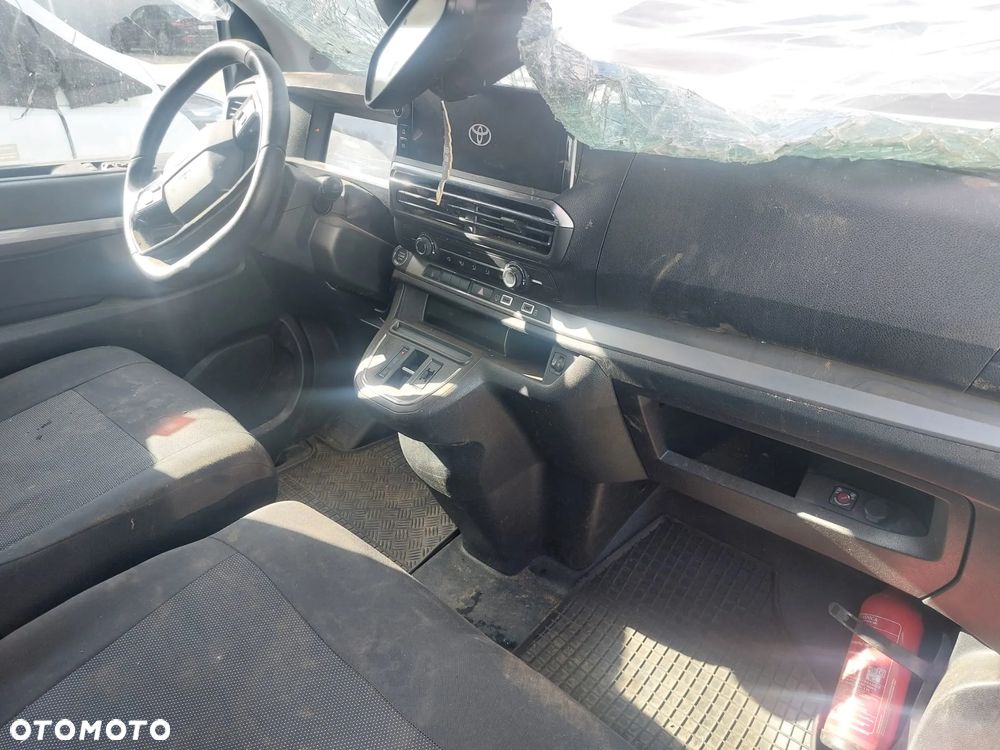 Toyota Proace Verso - 22