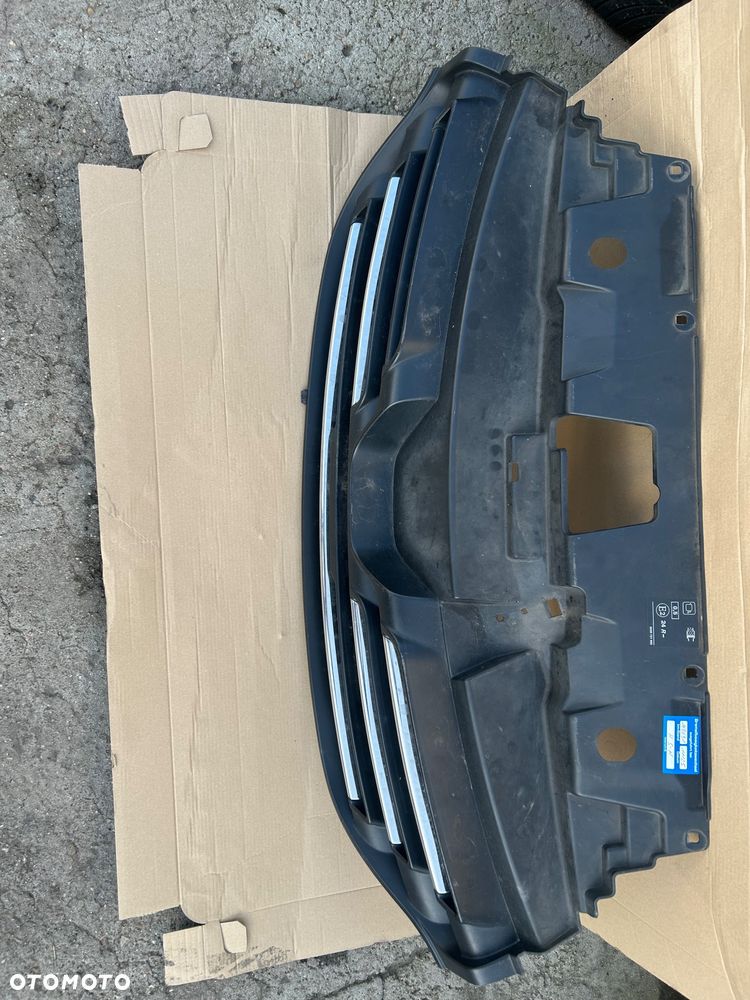 Grill atrapa Renault Trafic III 2017 - 2