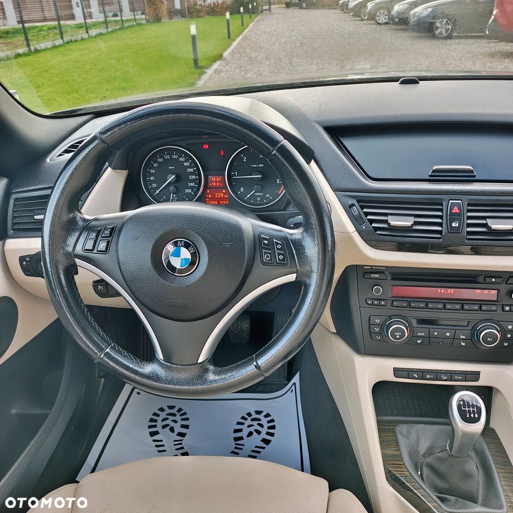 BMW X1 xDrive20d - 10