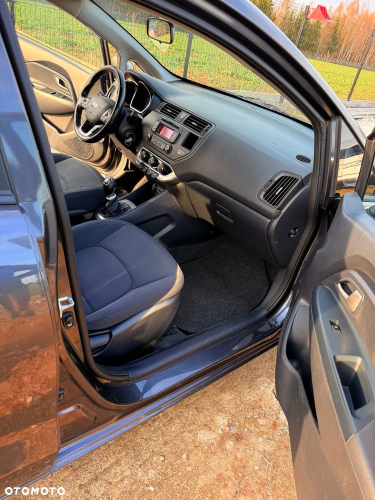 Kia Rio 1.1 CRDI Attract - 8