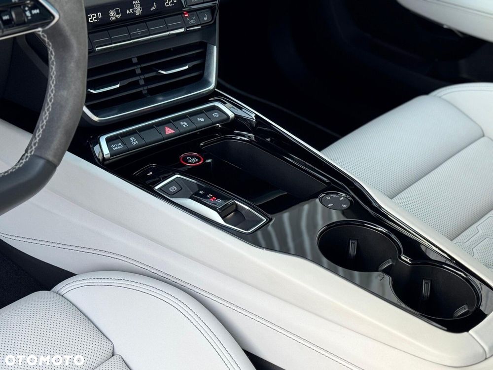 Audi e-tron GT - 11