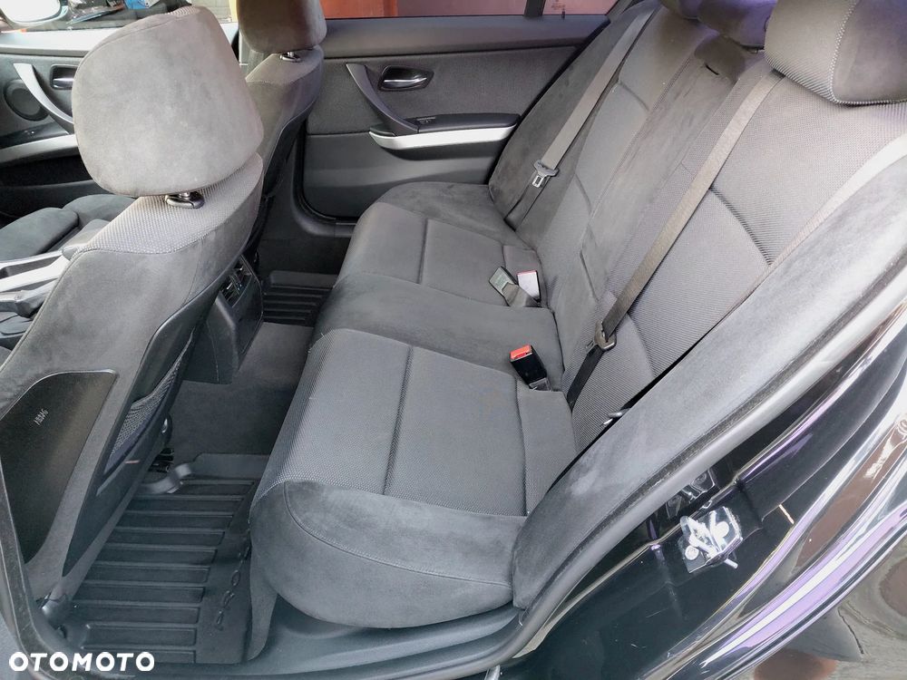 BMW Seria 3 318i - 13