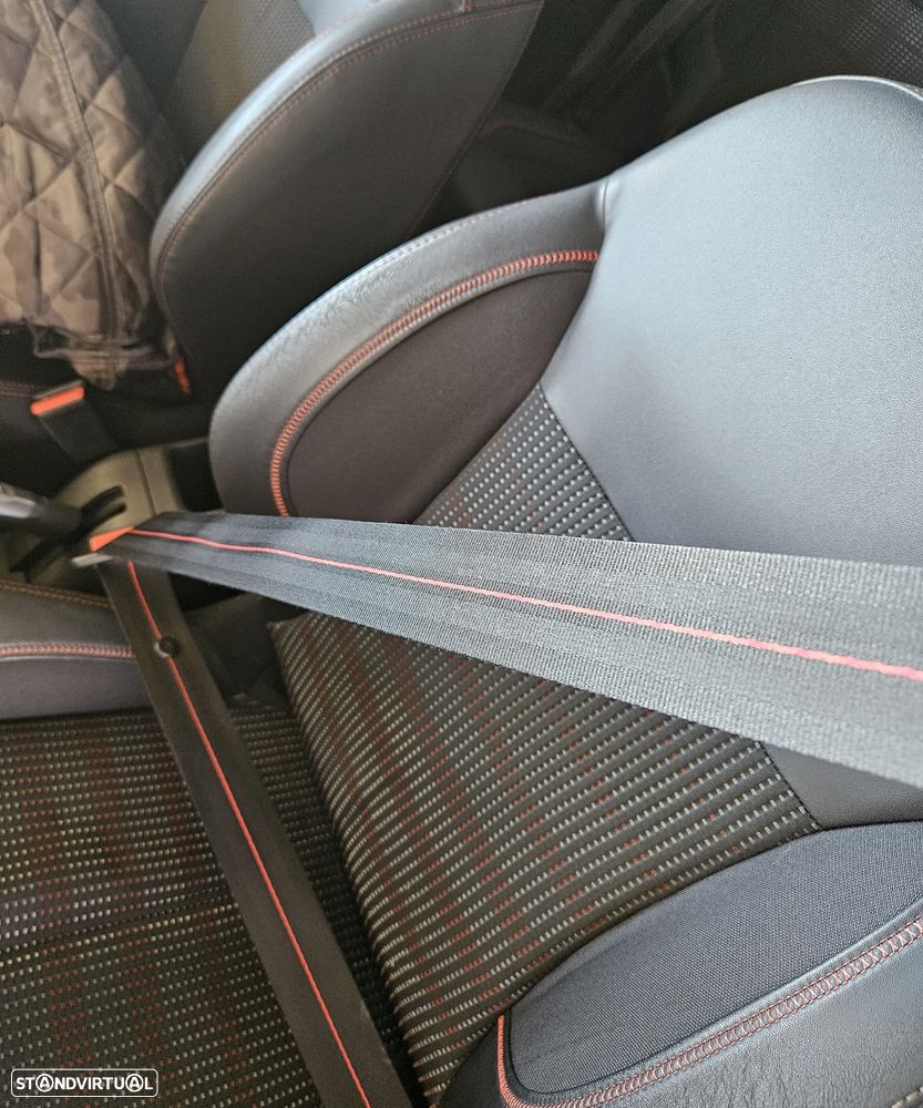 Peugeot 208 1.2 PureTech GT Line - 14