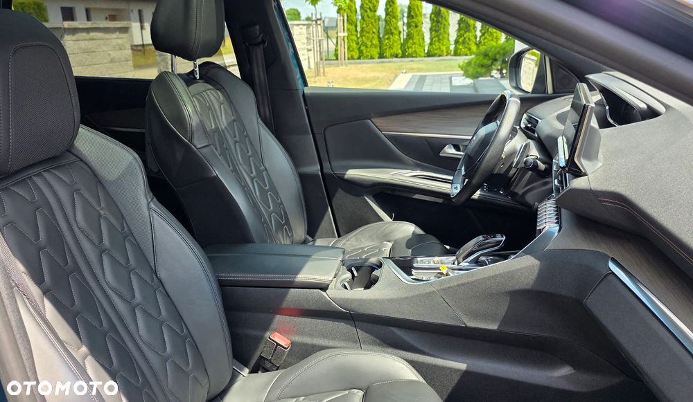 Peugeot 5008 BlueHDi 180 EAT8 GT - 33
