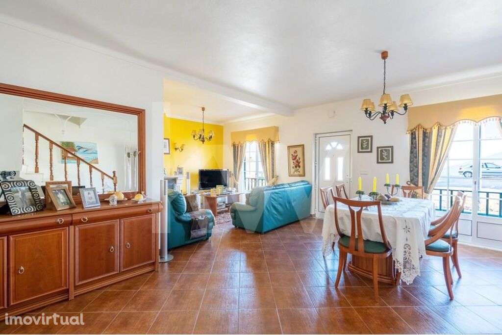 Moradia Duplex T3+T1 com logradouro e garagem em, Azinhal perto de 2 c - Grande imagem: 5/37