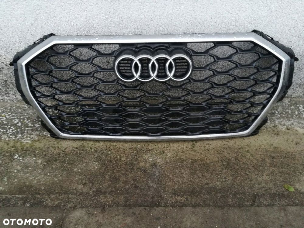 AUDI Q3 SLINE 83F GRILL ATRAPA KRATKA ORYGINAŁ 83F853651 - 1