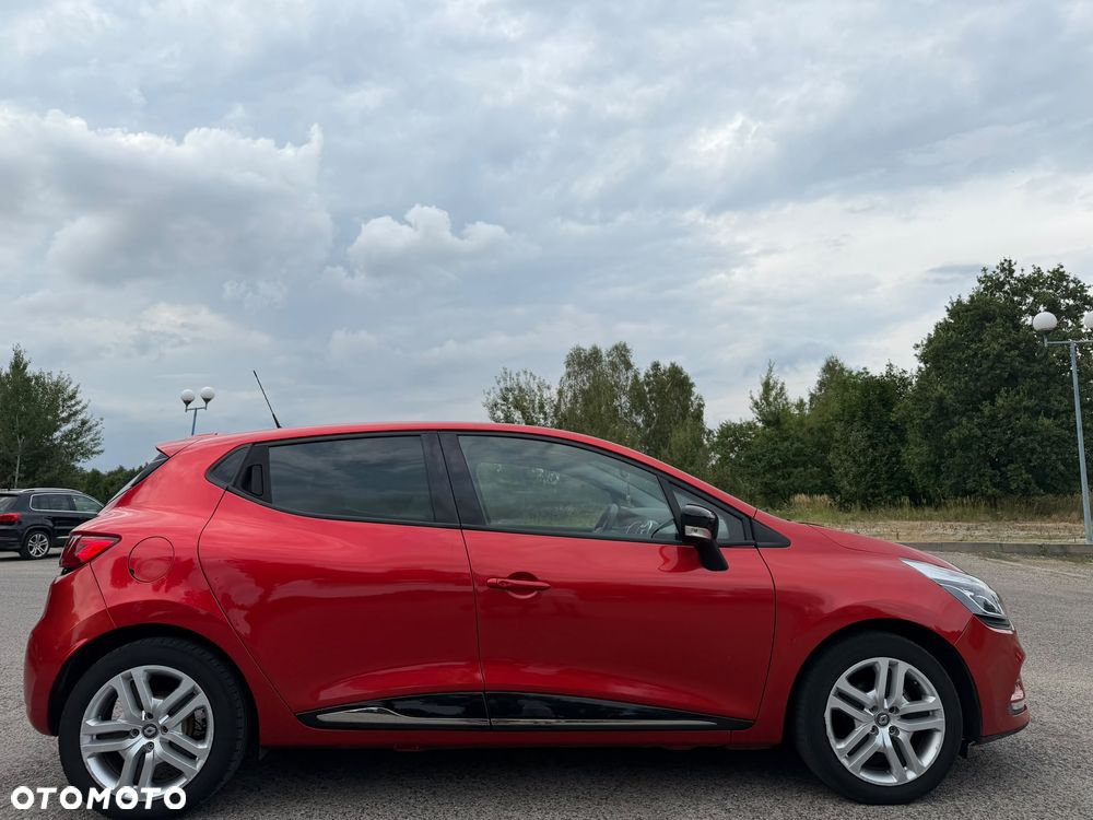 Renault Clio 1.2 16V Life - 16