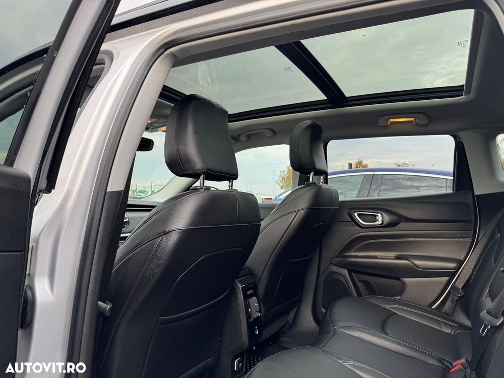 Jeep Compass 1.3 T4 4xe PLUG-IN HYBRID Automatik S - 8