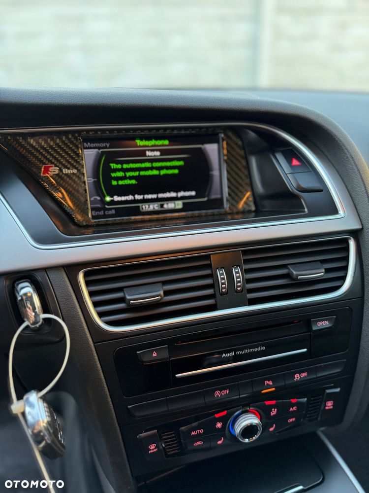 Audi A4 Avant 2.0 TDI quattro sport - 24