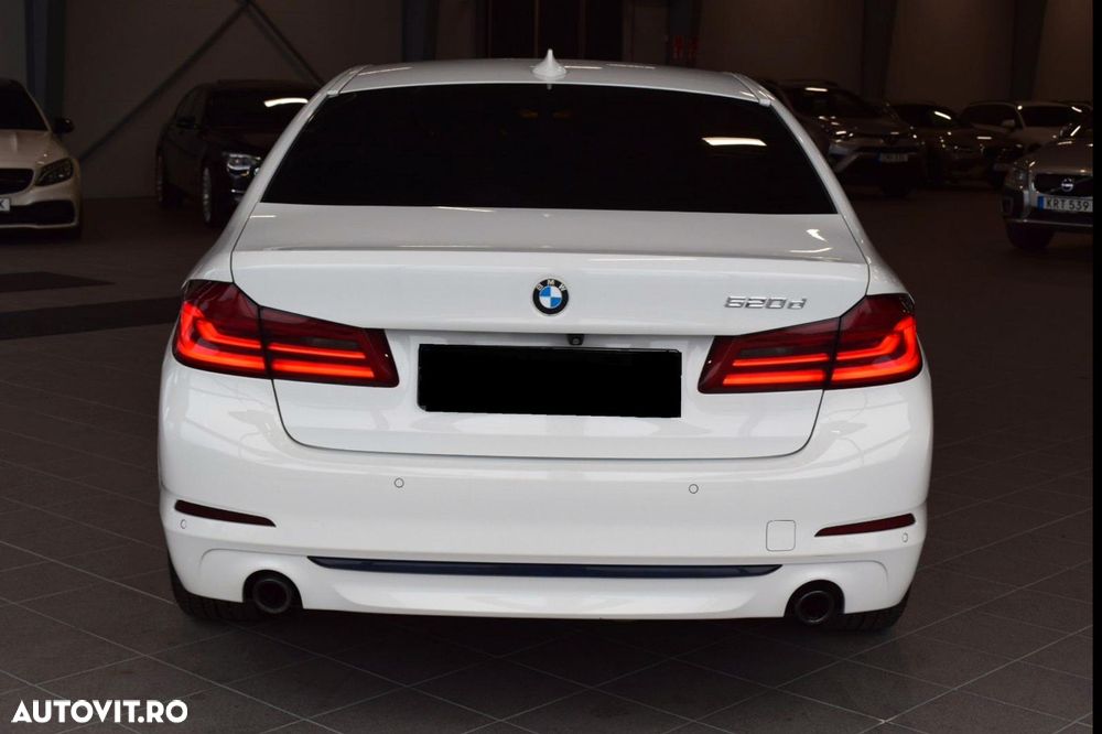 BMW Seria 5 520d xDrive Touring Aut. Sport Line - 4