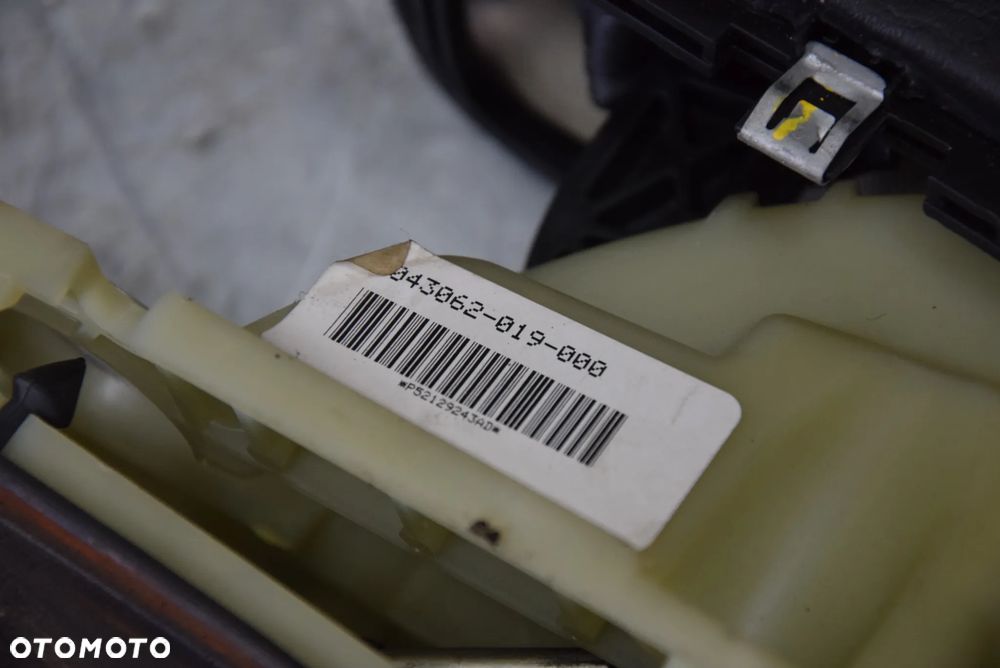 JEEP LIBERTY KJ  LEWAREK LINKA REDUKTORA - 5